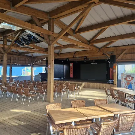 Kamp alanı 5 Etoiles Piscines Chauffees Club Enfants Mobilhome Premium 6pers