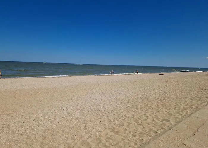 5 Etoiles Piscines Chauffees Club Enfants Mobilhome Premium 6pers Houlgate